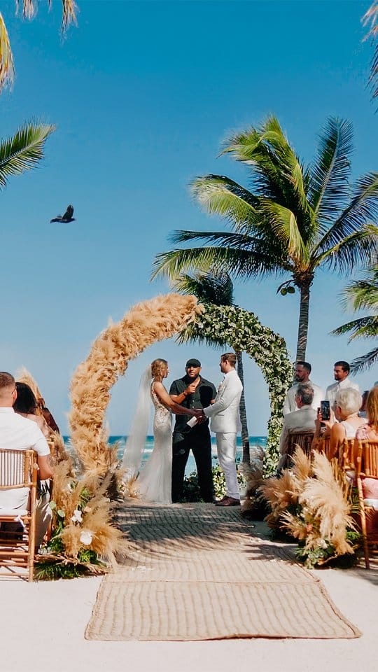 Post 10 by Documentary Wedding films | Poland, Italy, Spain, France, Europe on Instagram (video)