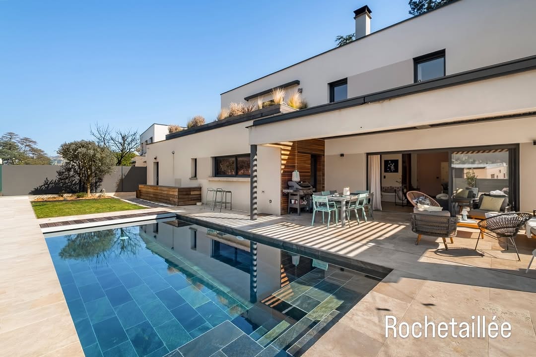 Post 7 by PRIVILEGE | Immobilier & Conseil on Instagram (carousel)