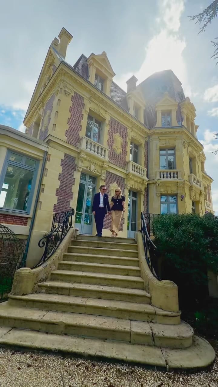 Post 10 by Paris Ouest Sotheby's International Realty on Instagram (video)