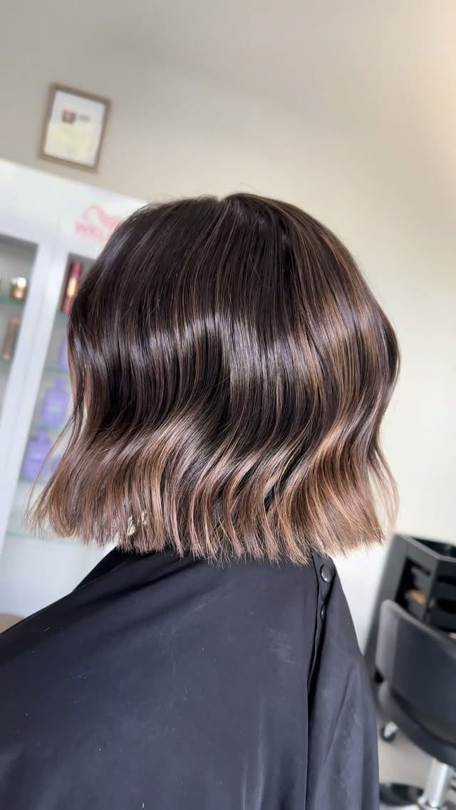Post 1 by BLOEMFONTEIN HAIRSALON on Instagram (video)
