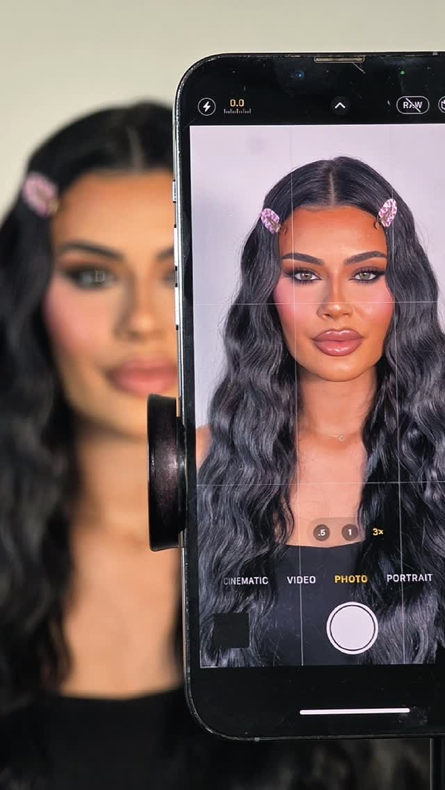Post 2 by Makeup by Sarahdene on Instagram (video)