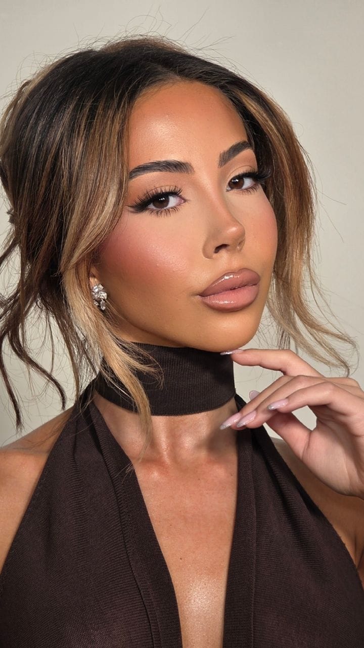 Post 4 by Makeup by Sarahdene on Instagram (video)