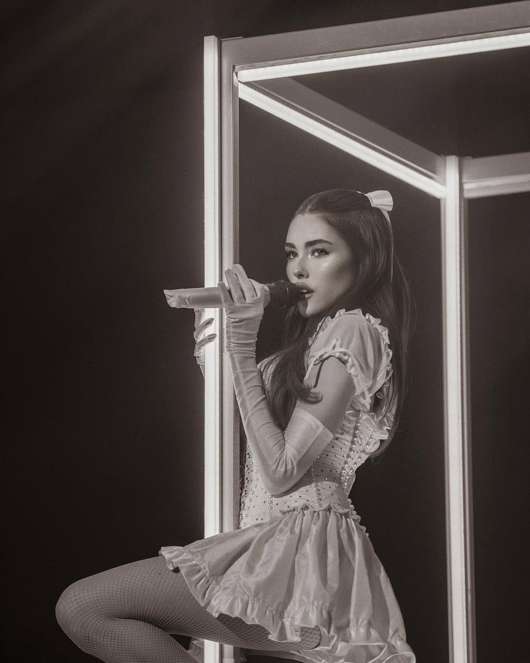 Post 9 by Eloan anquez on Instagram (carousel)