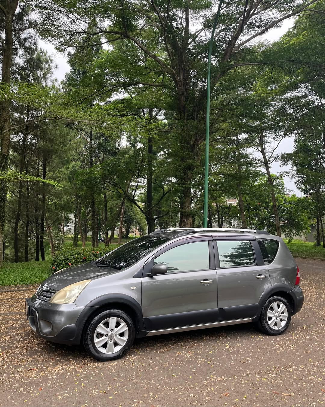 Post 6 by Jual beli mobil tua on Instagram (carousel)