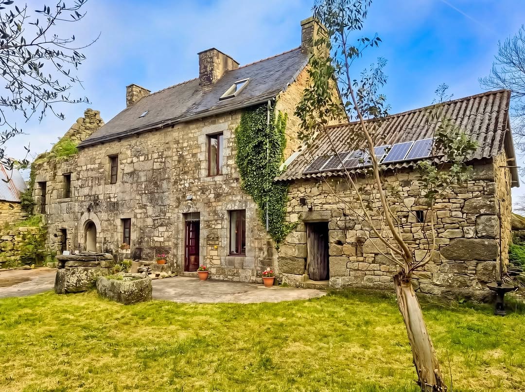Post 9 by Leggett International Real Estate on Instagram (image)