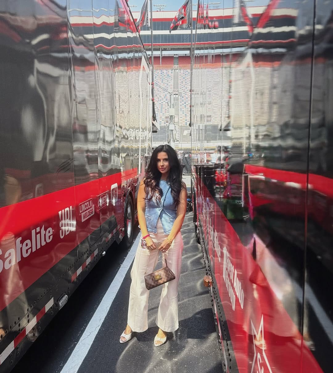 Post 3 by Brittany Gray on Instagram (image)