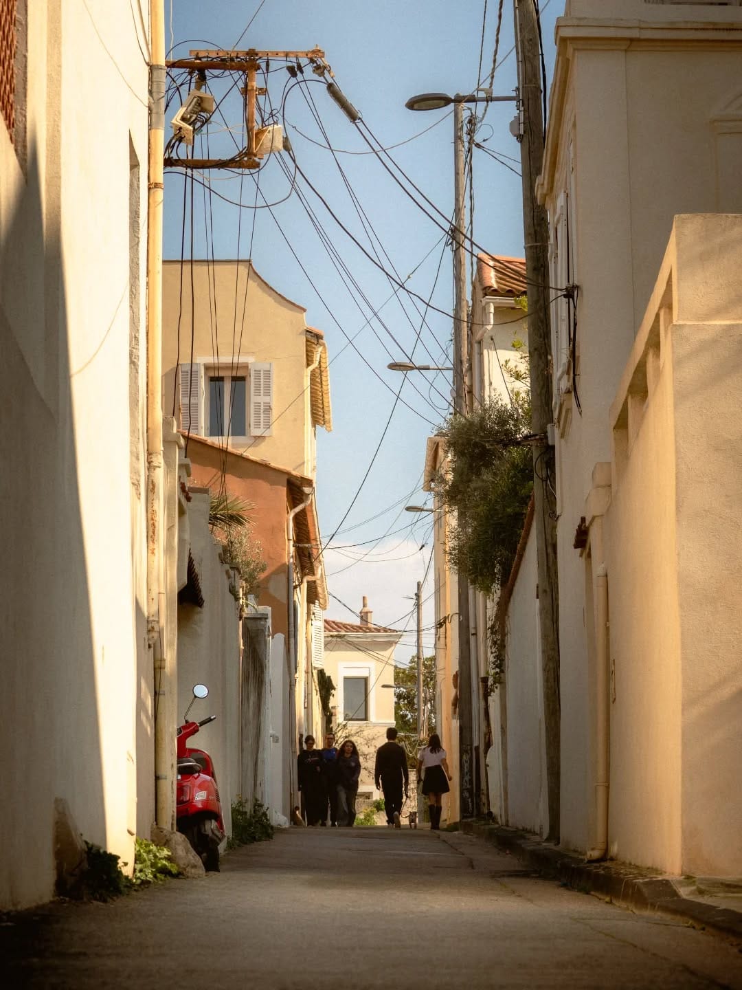 Post 5 by Axel Ponsoda on Instagram (image)
