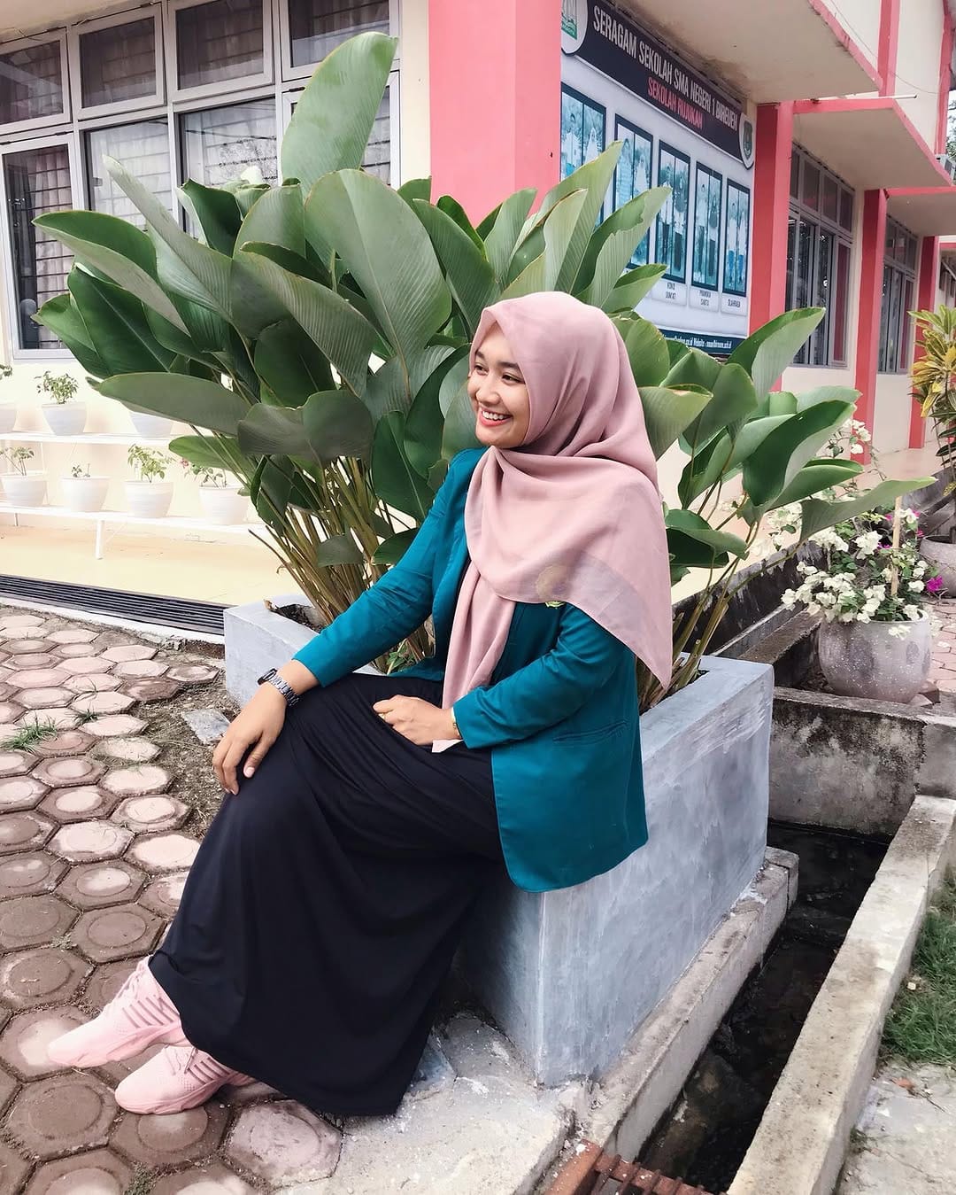 Post 6 by Ruri Yuni Tara on Instagram (image)