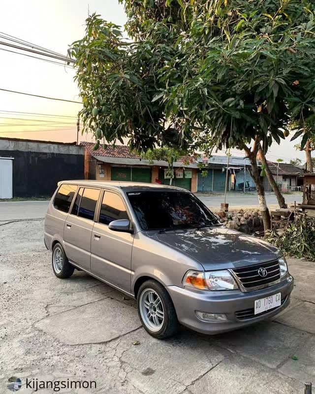 Post 6 by Kijang Kapsul Lovers Indonesia on Instagram (video)