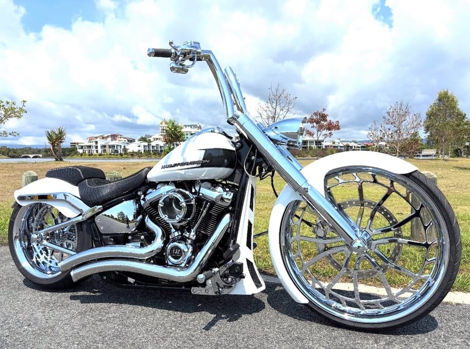 Post 6 by Curran Customs (CRN.) on Instagram (carousel)