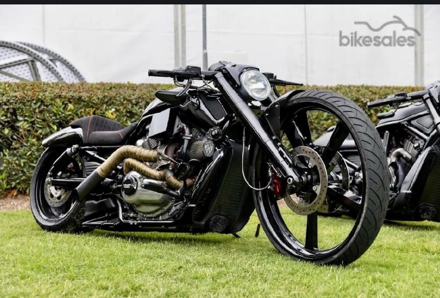 Post 4 by Curran Customs (CRN.) on Instagram (carousel)