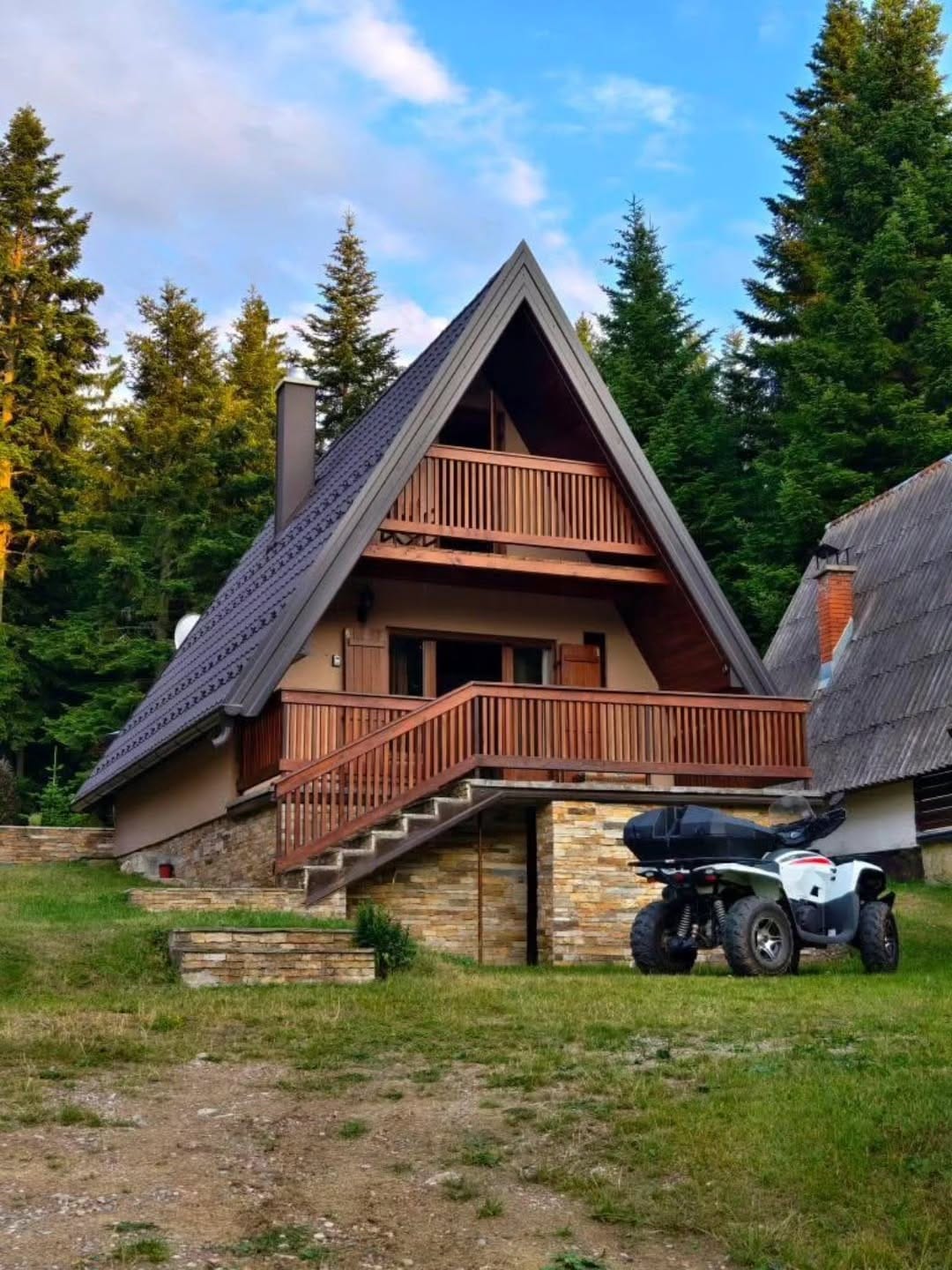 Post 5 by Planinska Koliba Tara on Instagram (image)