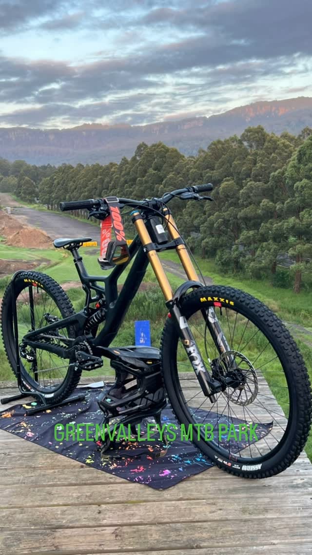 Post 8 by Mark Hinchelwood on Instagram (video)