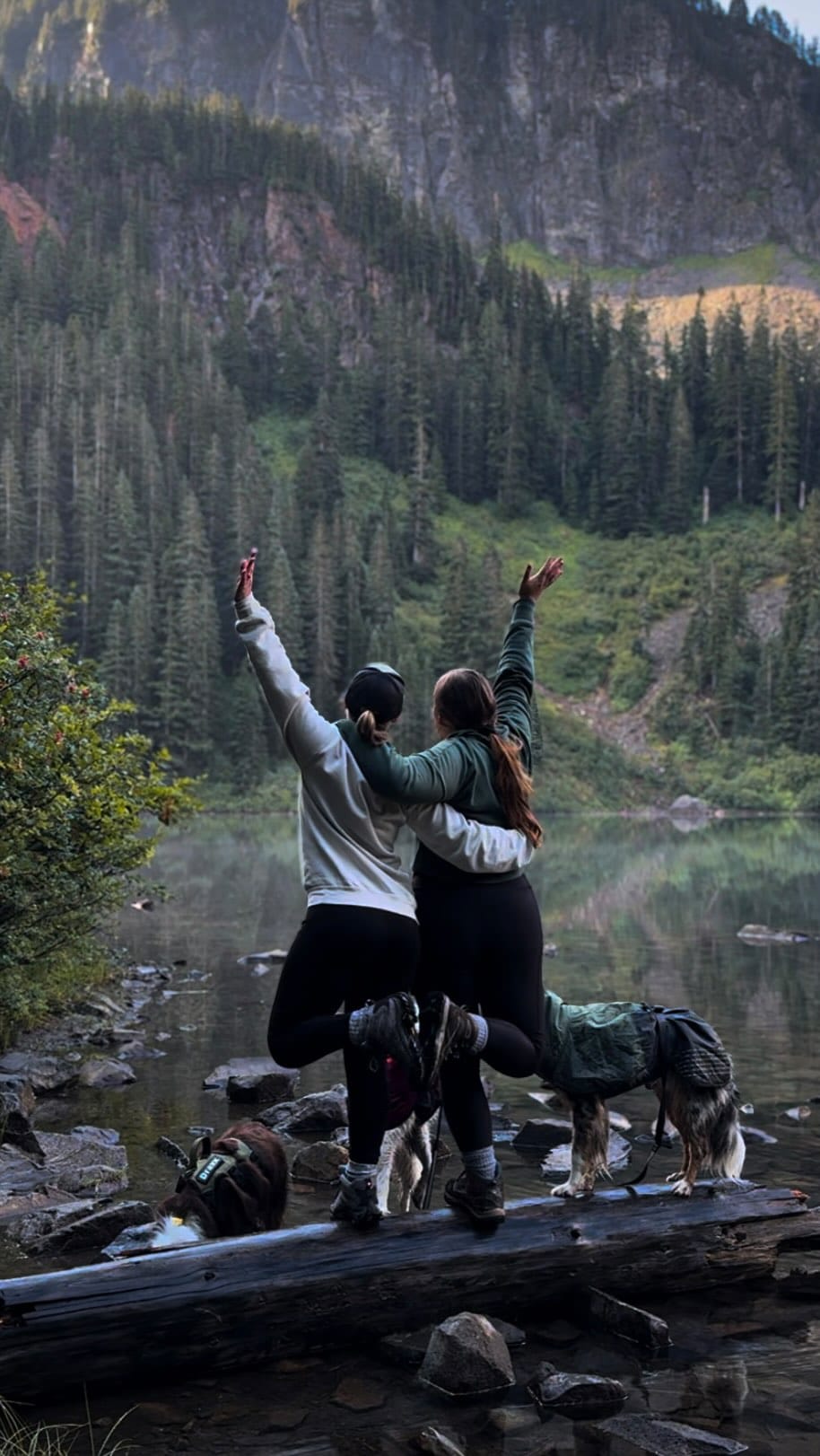 Post 7 by Katelyn + The Pack | PNW Adventures on Instagram (video)