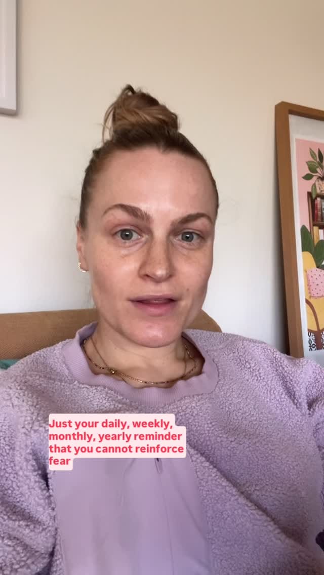 Post 3 by Kat the dog trainer - The Happy Hound Initiative on Instagram (video)