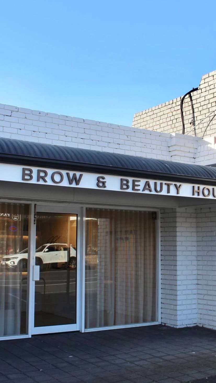 Post 9 by GEELONG BROW & BEAUTY HOUSE on Instagram (video)