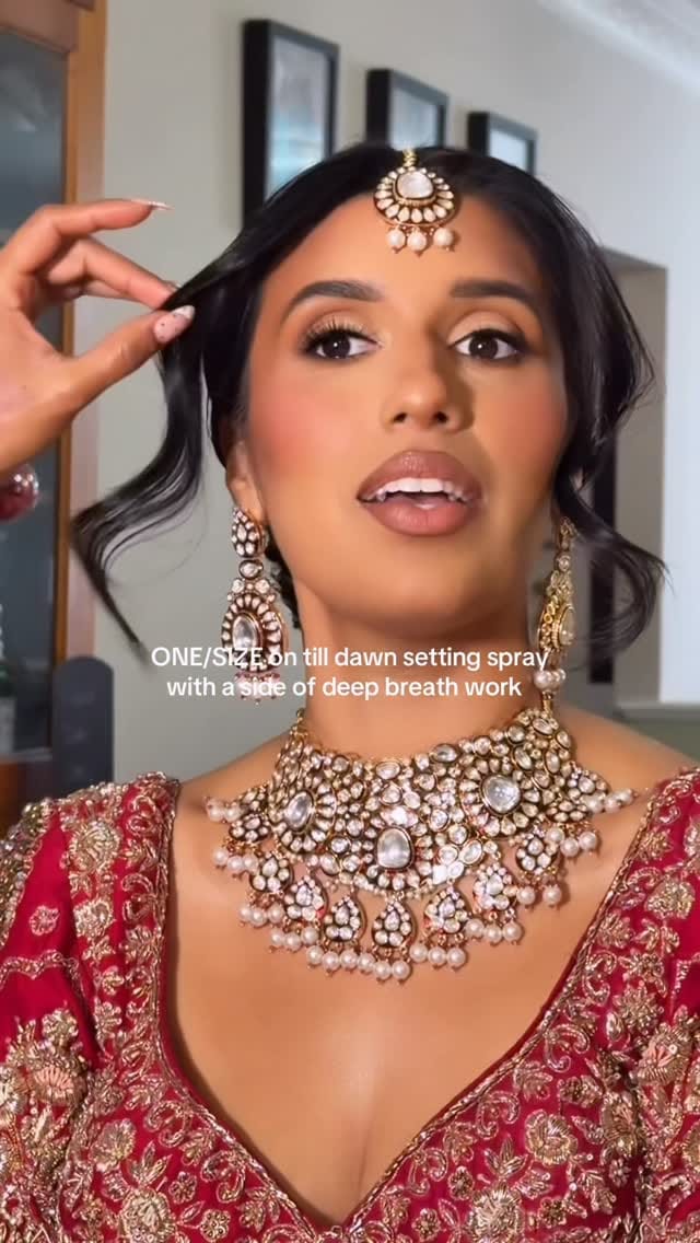 Post 7 by MELBOURNE MAKEUP ARTIST on Instagram (video)