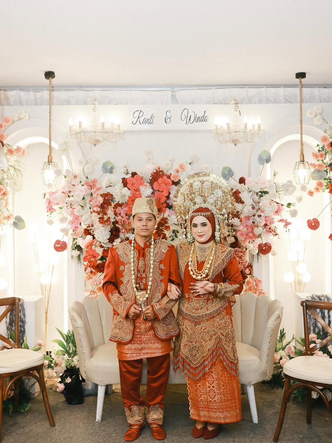 Post 2 by ASTI WEDDING on Instagram (carousel)
