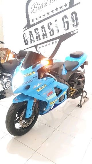 Post 8 by Garasi 69 BigBike on Instagram (video)