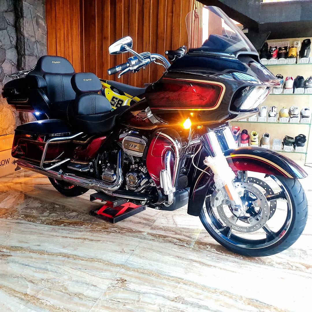 Post 7 by Garasi 69 BigBike on Instagram (image)