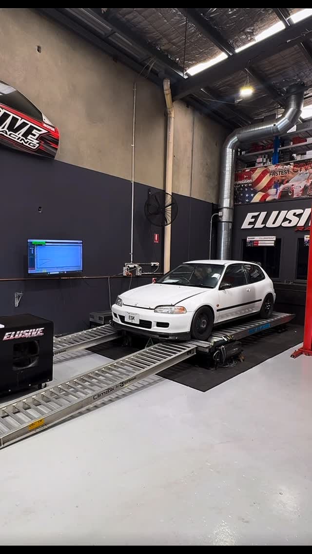 Post 6 by Elusive Racing on Instagram (video)