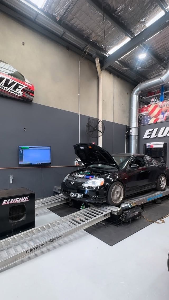 Post 8 by Elusive Racing on Instagram (video)