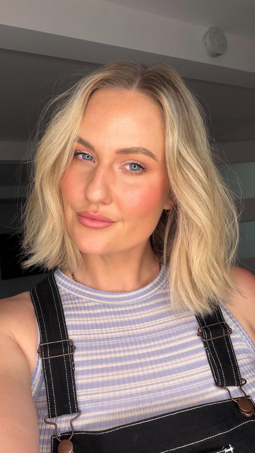 Post 5 by BRISBANE MAKEUP ARTIST on Instagram (video)