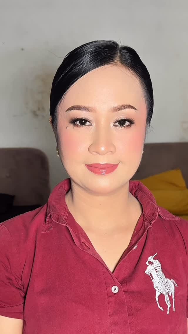 Post 7 by SAMANTHA KAREN || MUA KUPANG NTT on Instagram (video)