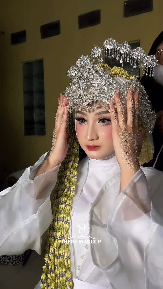 Post 8 by MUA BOGOR || MUA JABODETABEK on Instagram (video)
