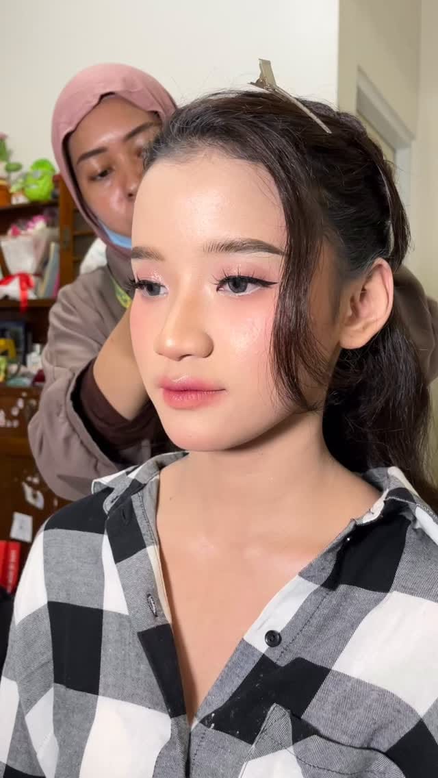 Post 7 by MUA BOGOR || MUA JABODETABEK on Instagram (video)
