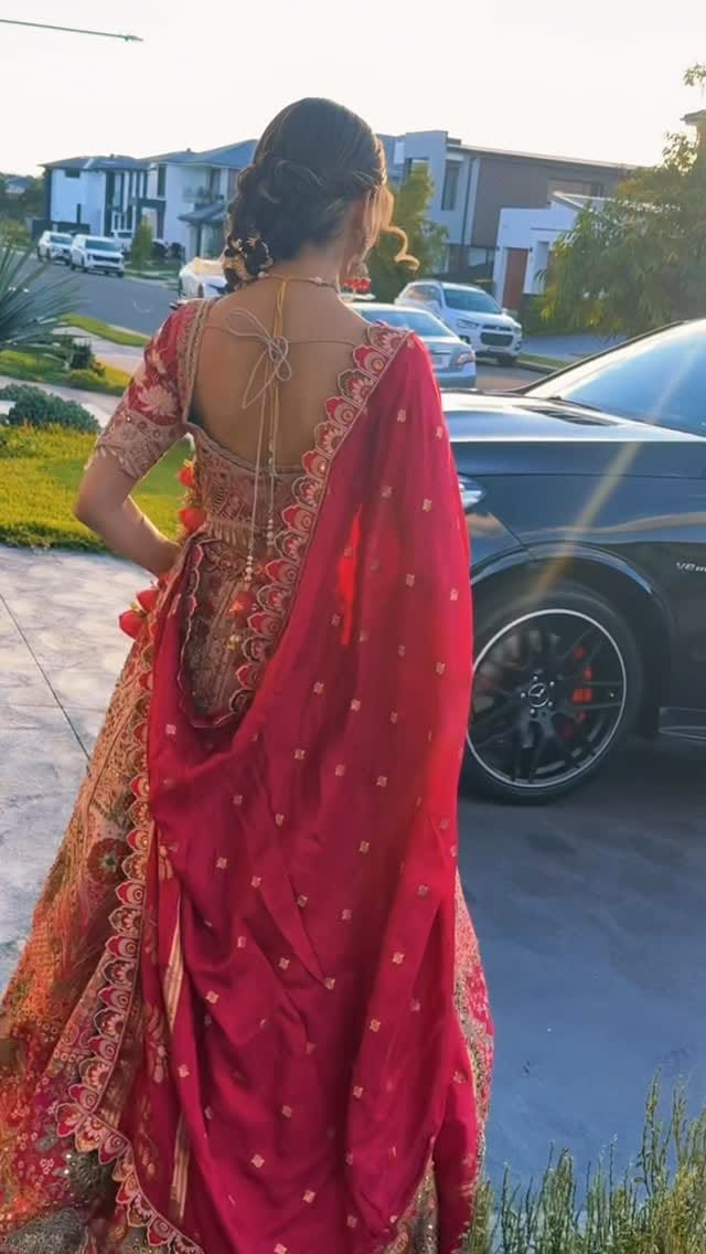 Post 1 by Sana on Instagram (video)