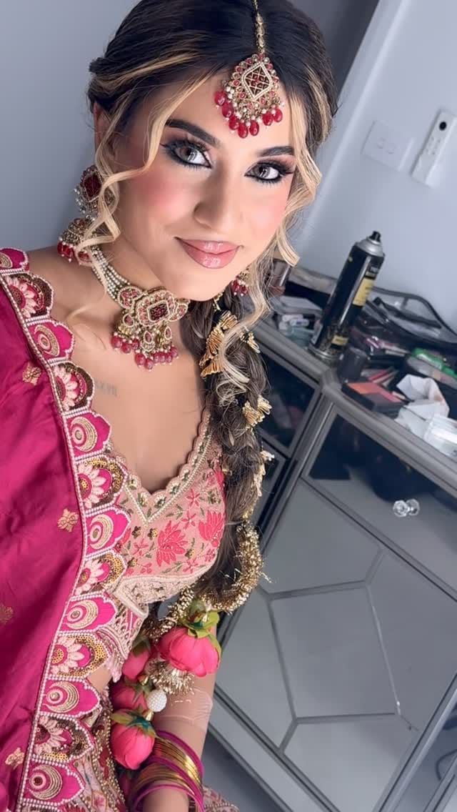 Post 7 by Sana on Instagram (video)