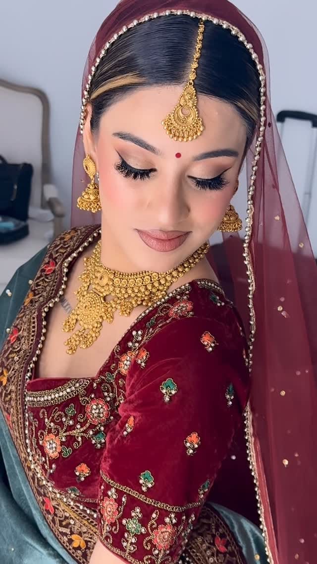 Post 6 by Sana on Instagram (video)