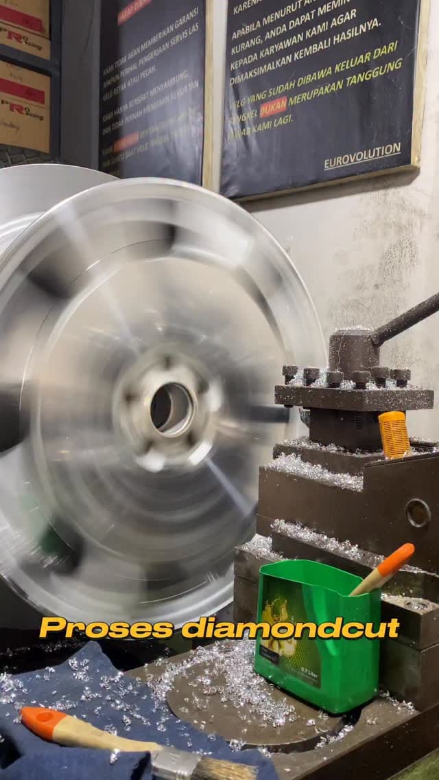 Post 6 by Repair VELG mobil kilat⚡️est 2009 on Instagram (video)