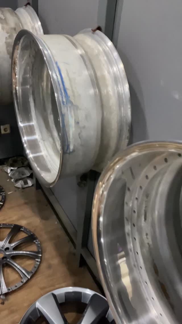 Post 1 by Repair VELG mobil kilat⚡️est 2009 on Instagram (video)