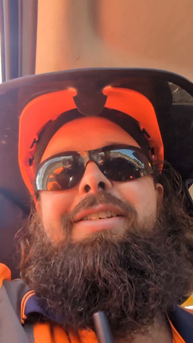 Post 4 by Roy Molloy on Instagram (video)