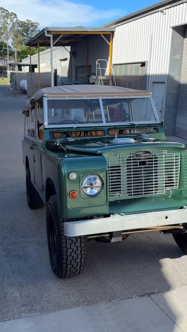 Post 3 by Jack | Land Rover Restoration on Instagram (video)