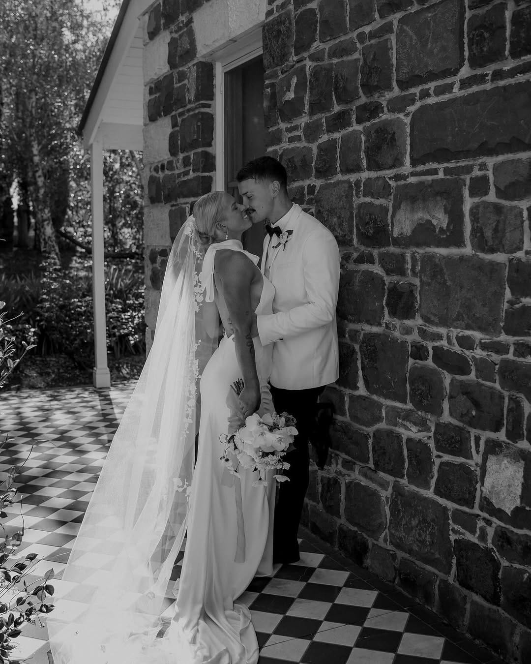Post 2 by Justine | wedding photos + films on Instagram (carousel)