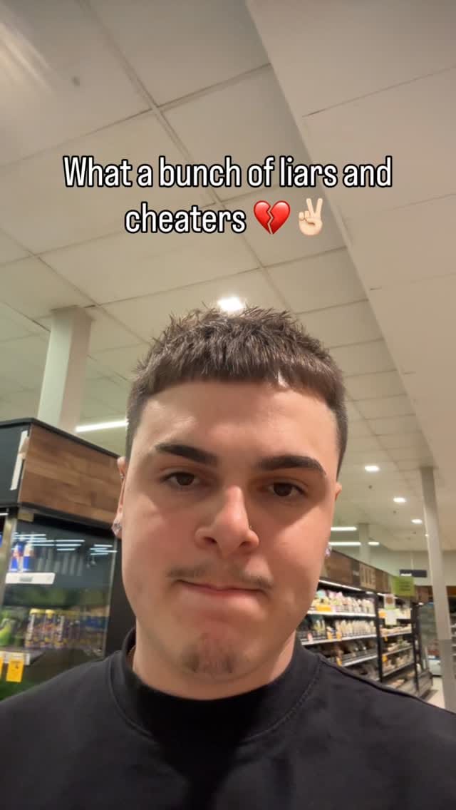 Post 9 by 𝓜𝓪𝓵𝓪𝓴𝓱𝓲 𝔀𝓸𝓸𝓭𝔀𝓪𝓻𝓭 on Instagram (video)