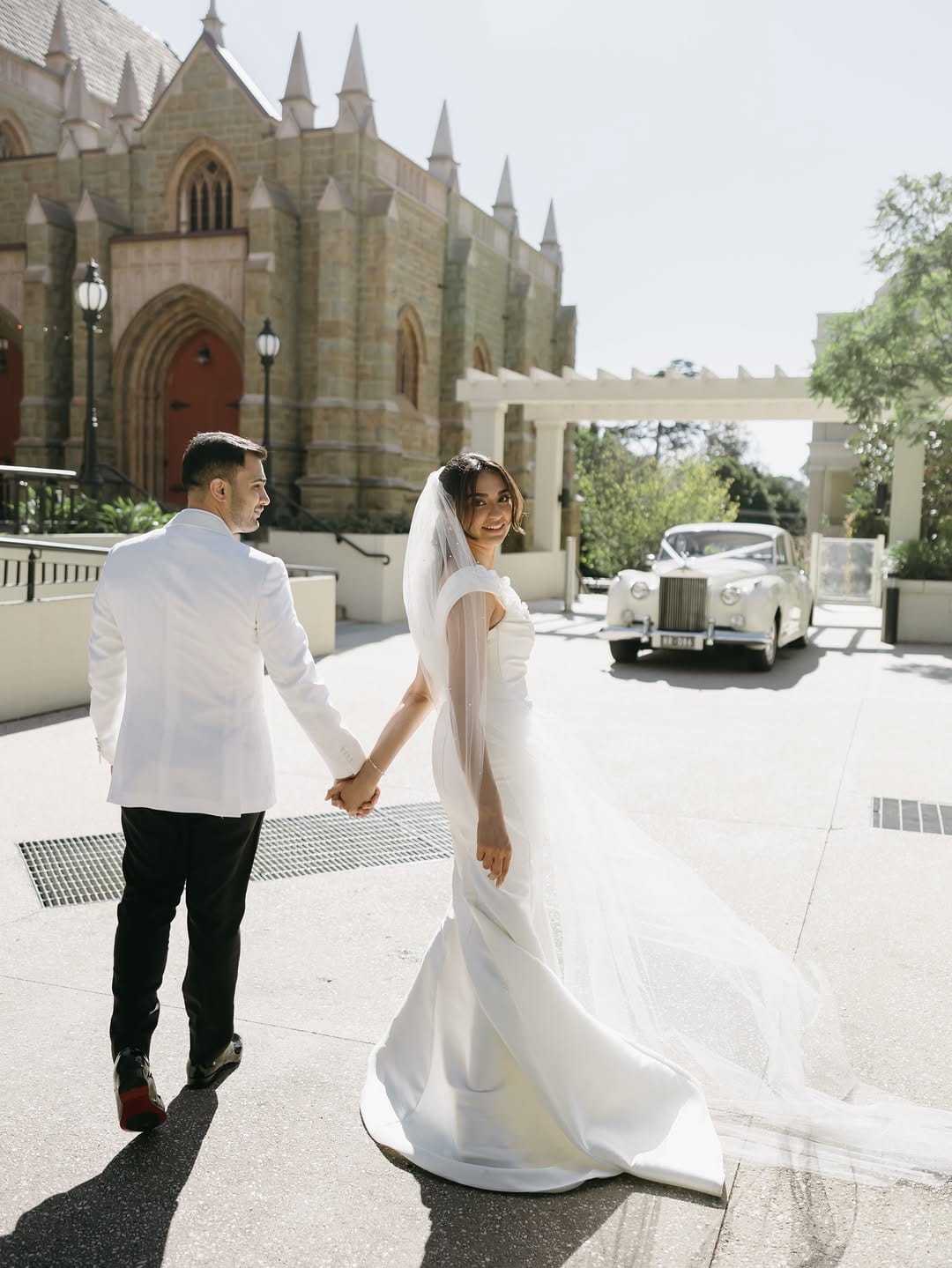 Post 5 by Eternal Love Stories on Instagram (carousel)