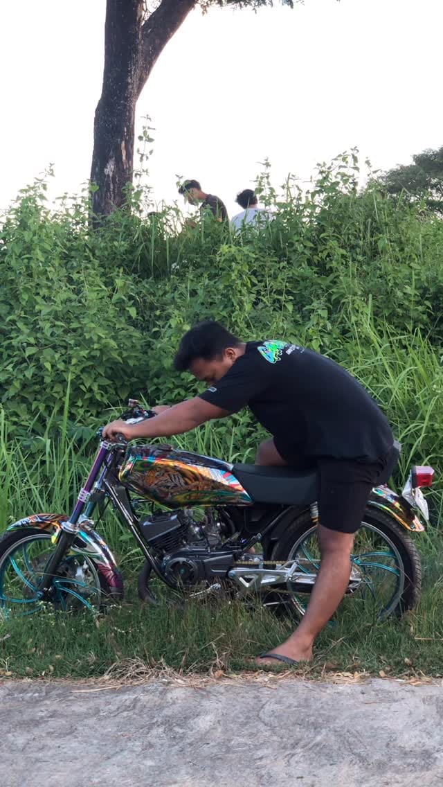 Post 2 by kawanblayer official on Instagram (video)