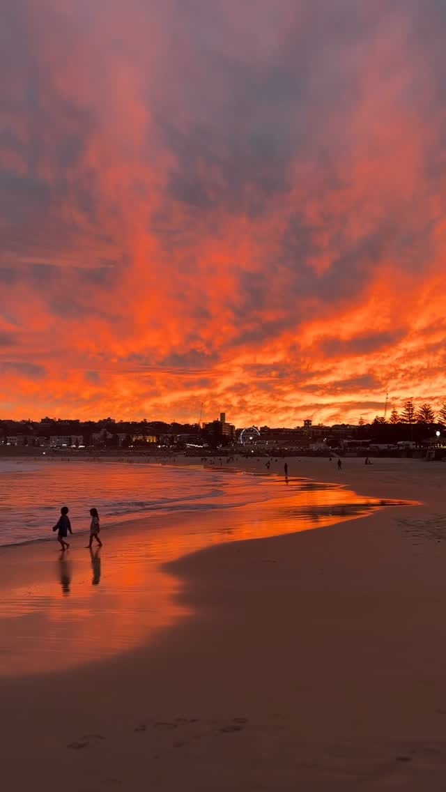Post 2 by Laura ➕Sydney | Australia on Instagram (video)
