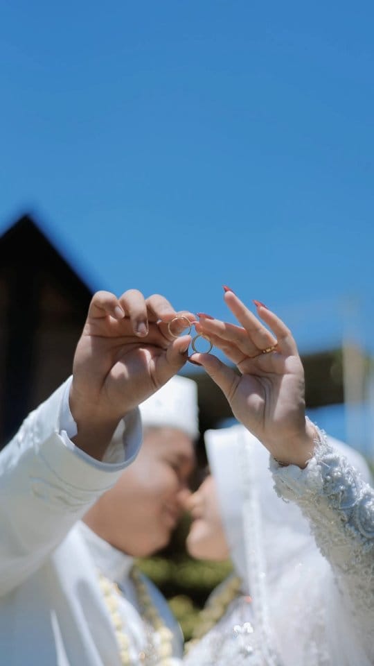 Post 3 by Wedding Foto - Video Temanggung on Instagram (video)