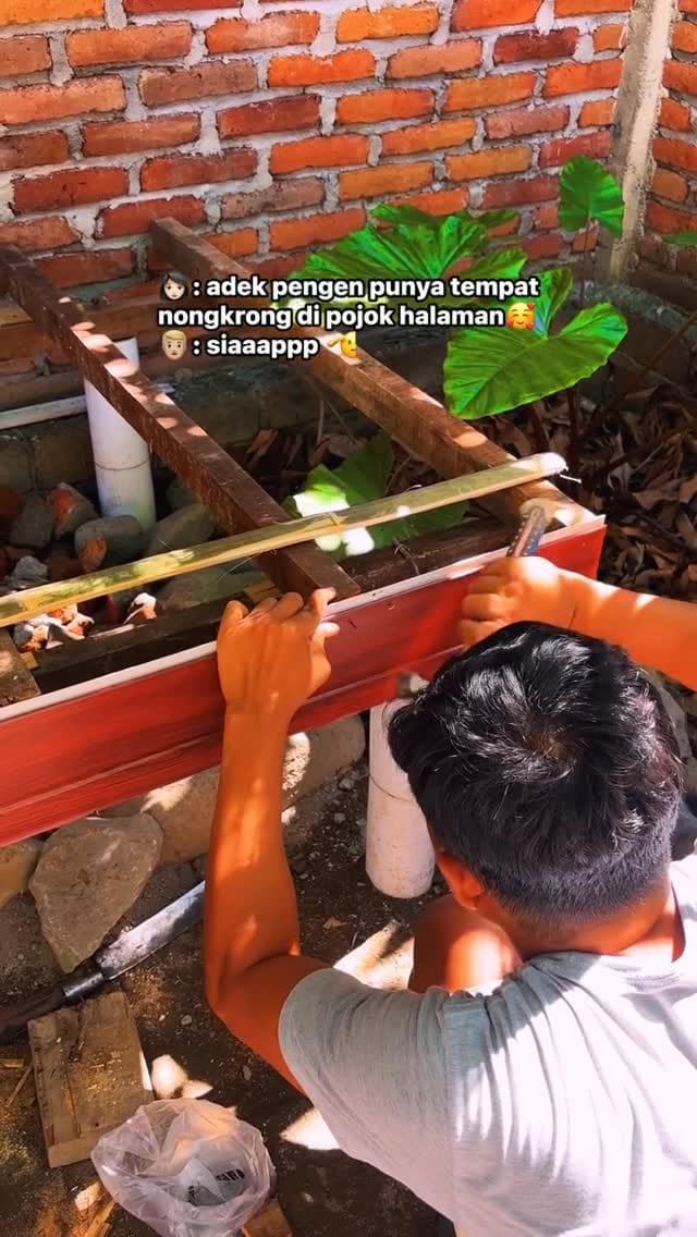 Post 2 by DeryLisna on Instagram (video)