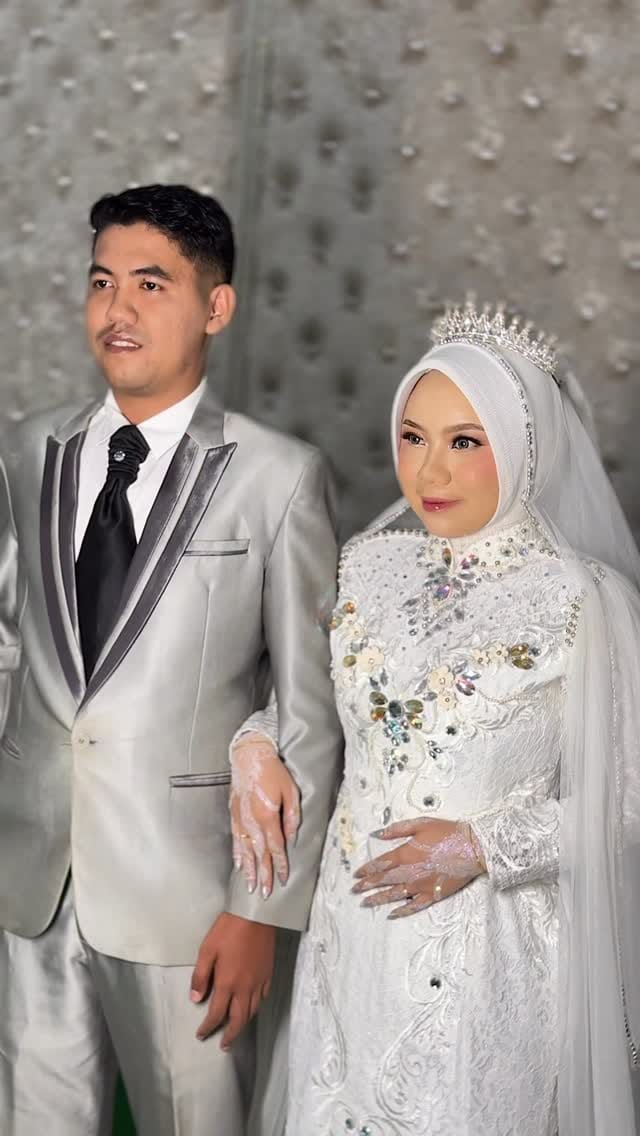 Post 4 by PROFESIONAL WEDDING MAKEUP ARTIST on Instagram (video)