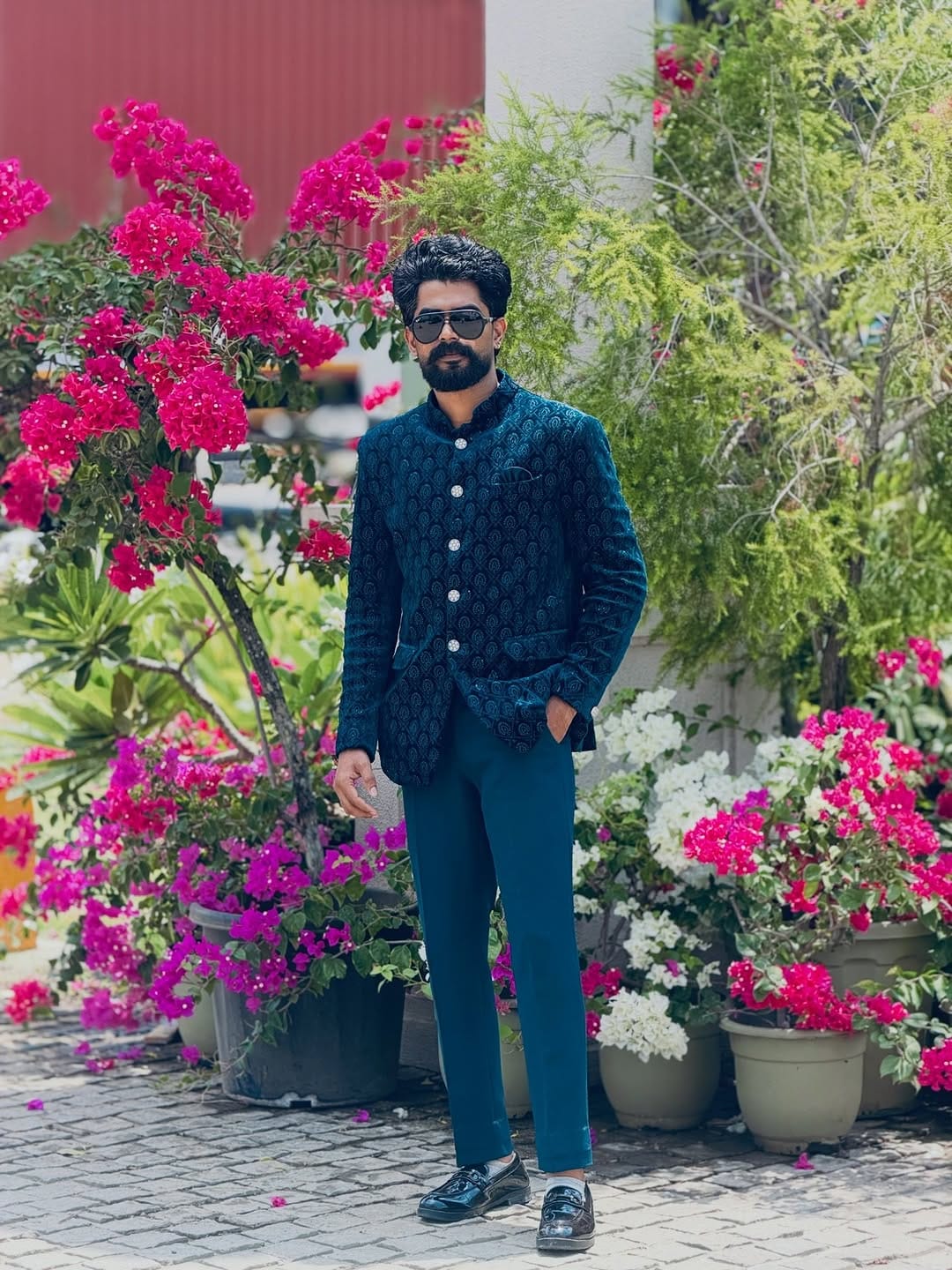 Post 5 by 𝗥 𝗶 𝘀 𝗵 𝗵 ! on Instagram (carousel)