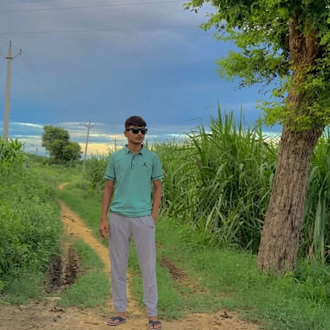 Post 2 by Aksh Saifi on Instagram (image)