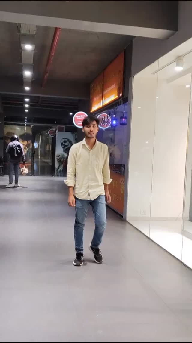 Post 4 by Aksh Saifi on Instagram (video)
