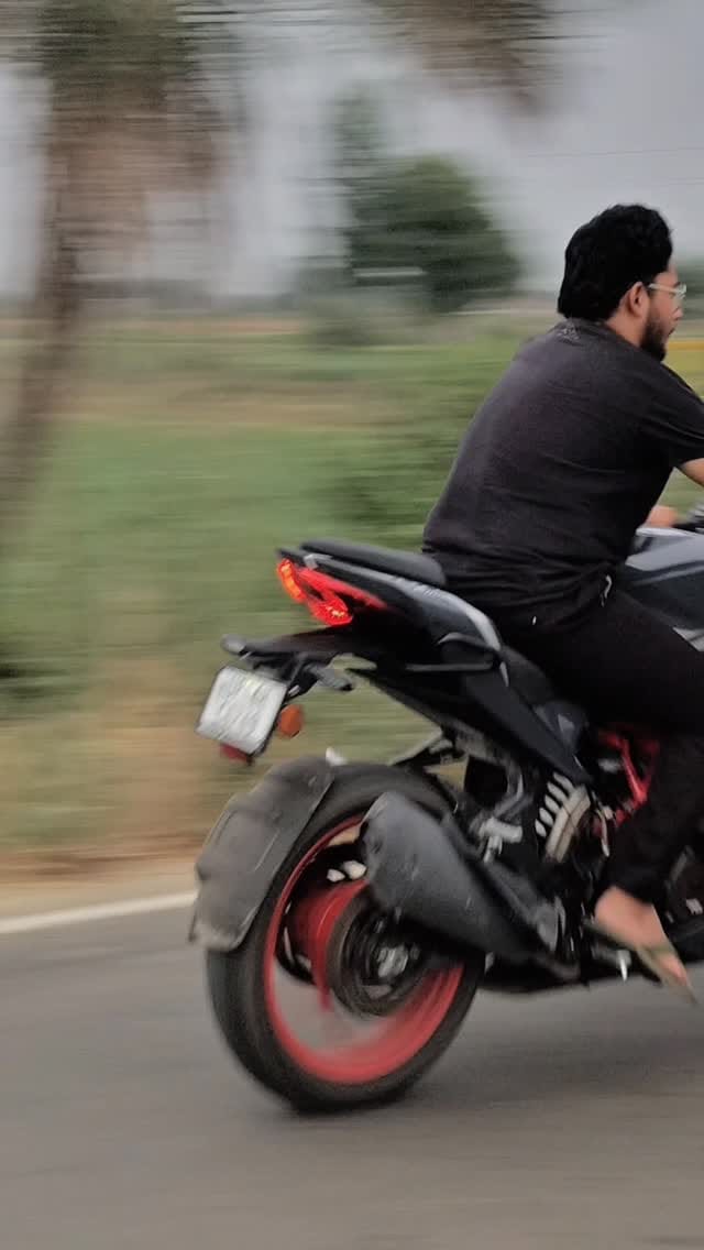 Post 3 by Aksh Saifi on Instagram (video)