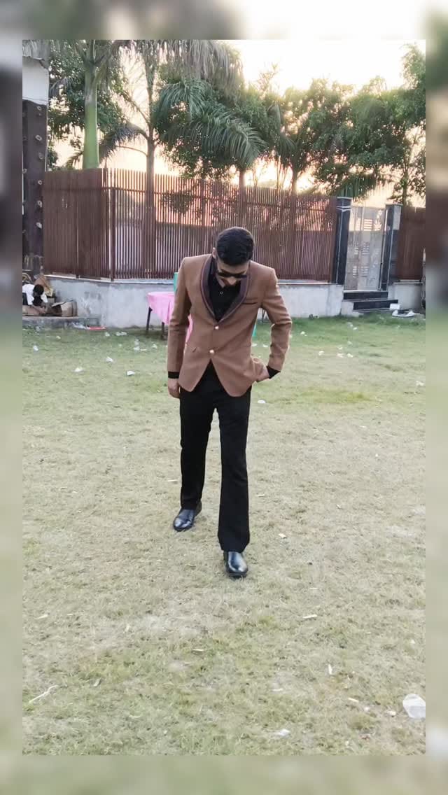 Post 8 by Aksh Saifi on Instagram (video)